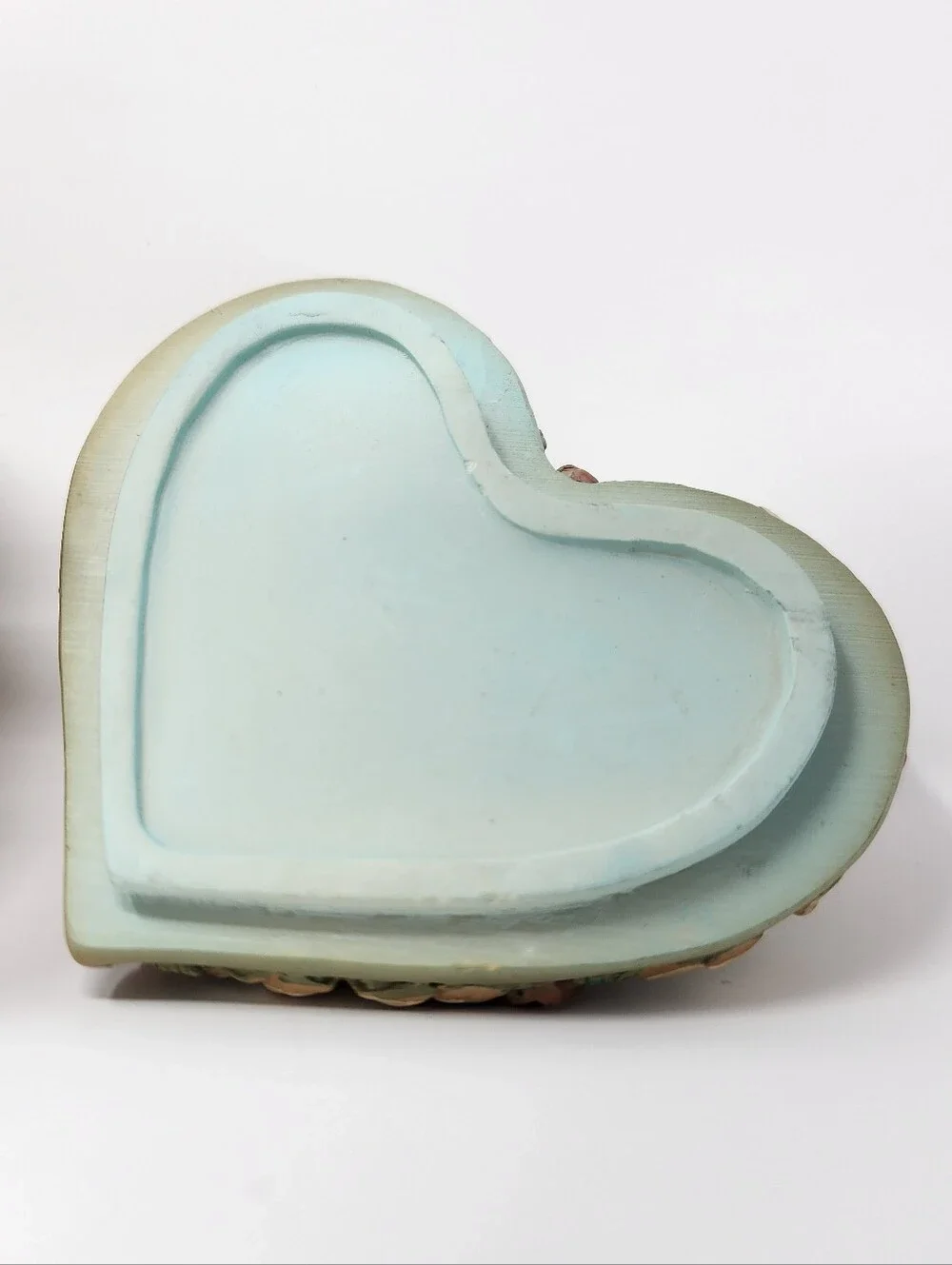 Antique-Style Heart-Shaped Decorative Floral Trinket Box